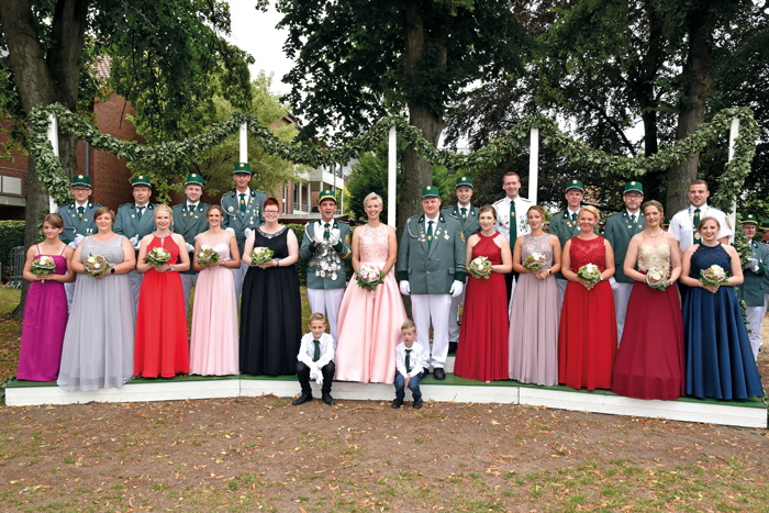 Jonas Pauleickhoff und Mandy Martinschledde, Andre und Katja Seebald, Julian Grauthoff und Elisa Börger, Benedikt und Jasmin