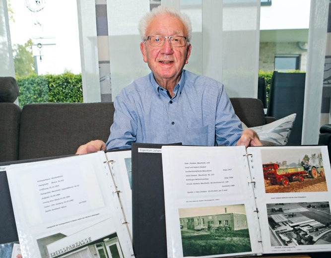 Franz Sellemerten hat viele Dorf- und Vereinsgeschichten aus seiner Heimat fein säuberlich archiviert. Foto: RSA/Steg