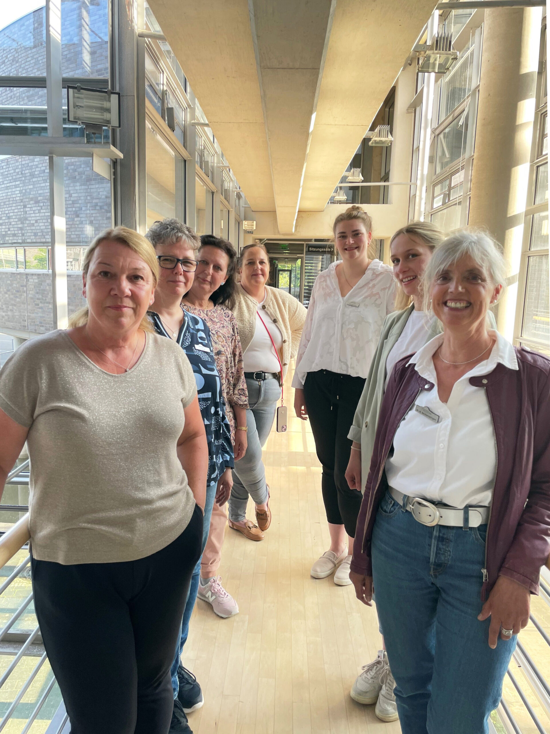 Das Team Bereitschaftspflege (v.l.) Heike Westerhoven, Carina Brock, Anja Bartram, Melanie Surmann, Friederike Gondermann, Ve